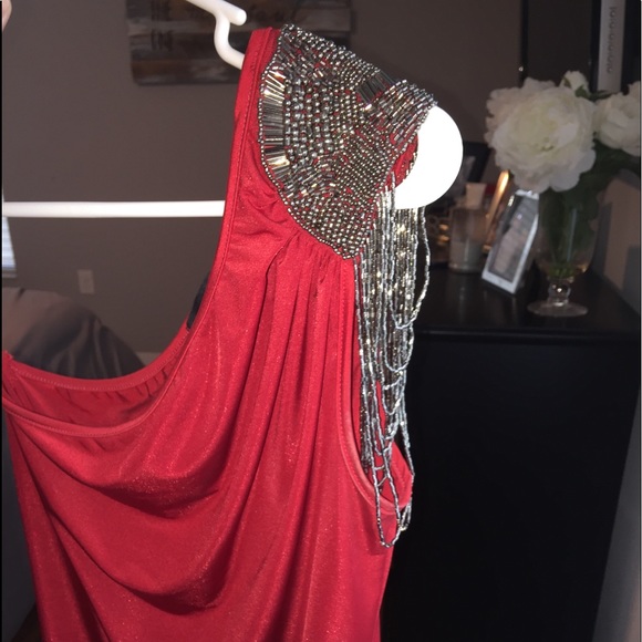 Dressy top ❤️ - Picture 2 of 4